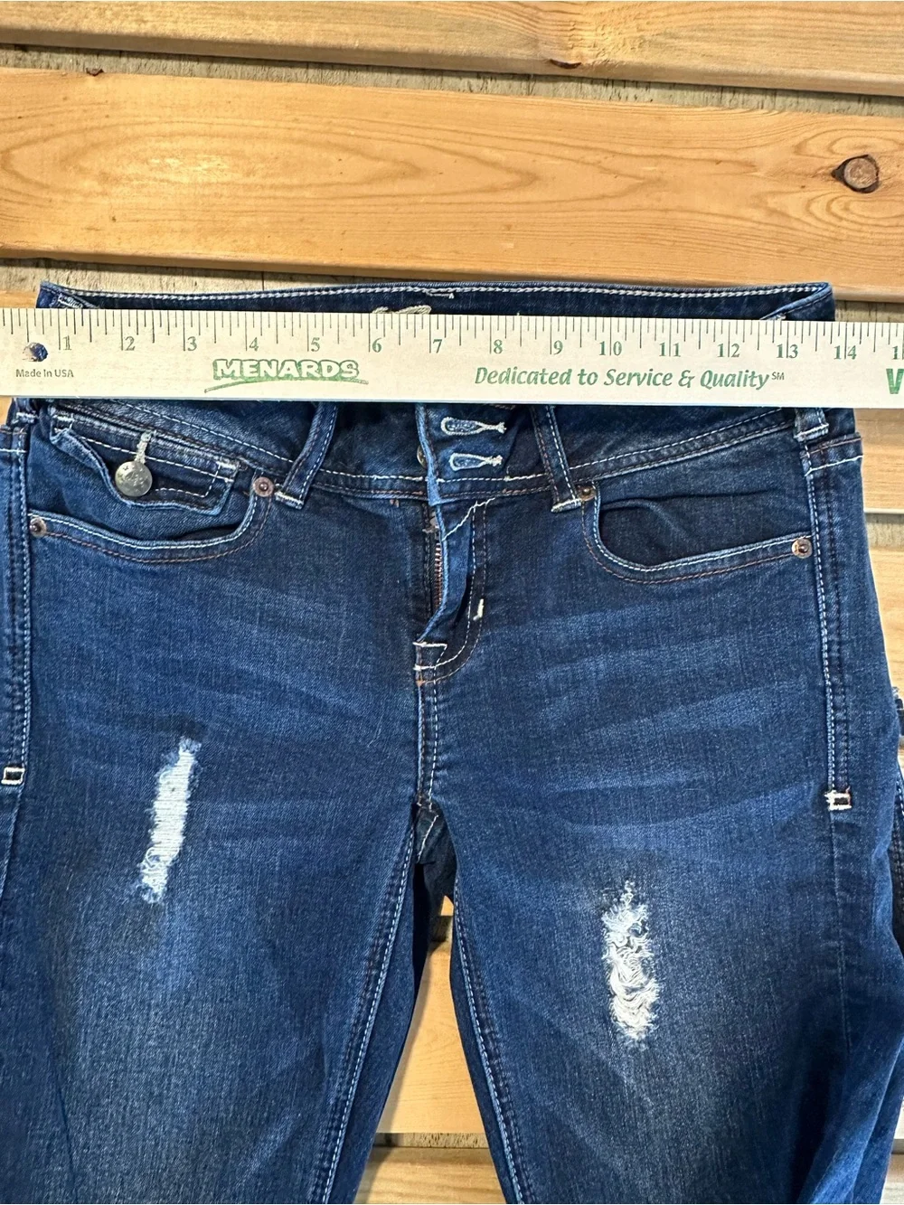 American Rag Tori Boyfriend jeans distressed size 26 medium washed